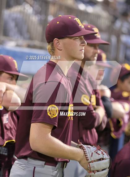 Thumbnail 2 in Point Loma vs. Rancho Bernardo (CIF SDS Division 1 Final) photogallery.
