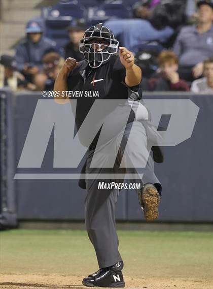 Thumbnail 2 in Point Loma vs. Rancho Bernardo (CIF SDS Division 1 Final) photogallery.