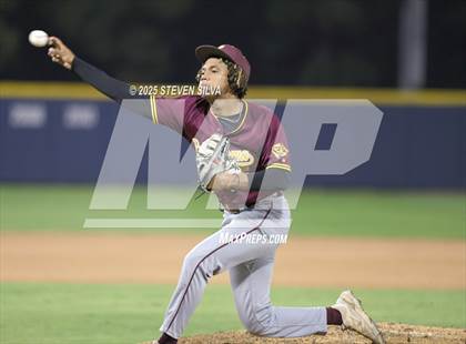 Thumbnail 3 in Point Loma vs. Rancho Bernardo (CIF SDS Division 1 Final) photogallery.