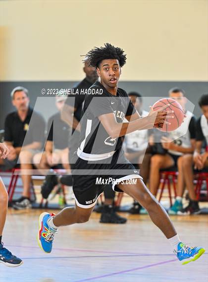 Thumbnail 3 in Excel Christian Academy vs Mitchell. (The Hoop Vibe Fall League) photogallery.