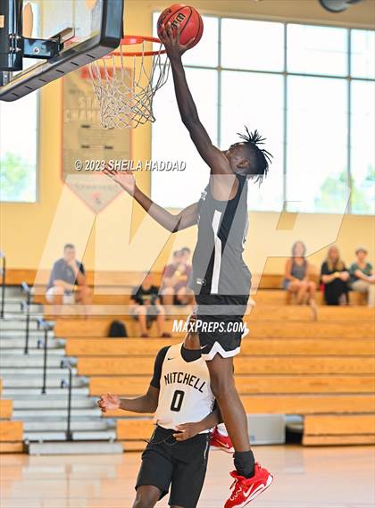 Thumbnail 3 in Excel Christian Academy vs Mitchell. (The Hoop Vibe Fall League) photogallery.