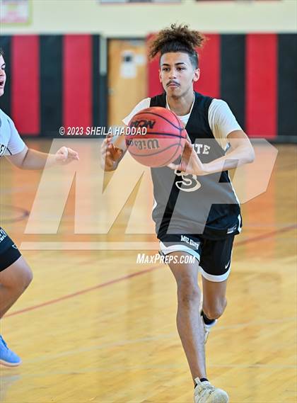 Thumbnail 3 in Excel Christian Academy vs Mitchell. (The Hoop Vibe Fall League) photogallery.