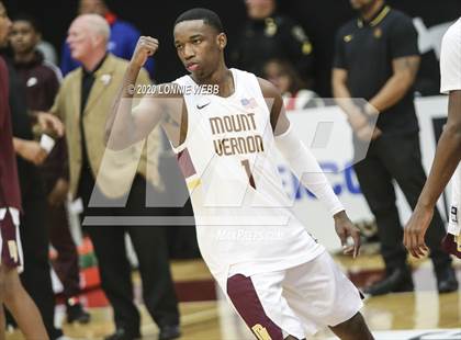Thumbnail 2 in Whitney Young vs. Mount Vernon (Spalding Hoophall Classic) photogallery.