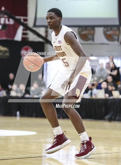 Thumbnail 3 in Whitney Young vs. Mount Vernon (Spalding Hoophall Classic) photogallery.