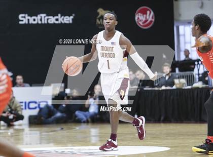 Thumbnail 3 in Whitney Young vs. Mount Vernon (Spalding Hoophall Classic) photogallery.