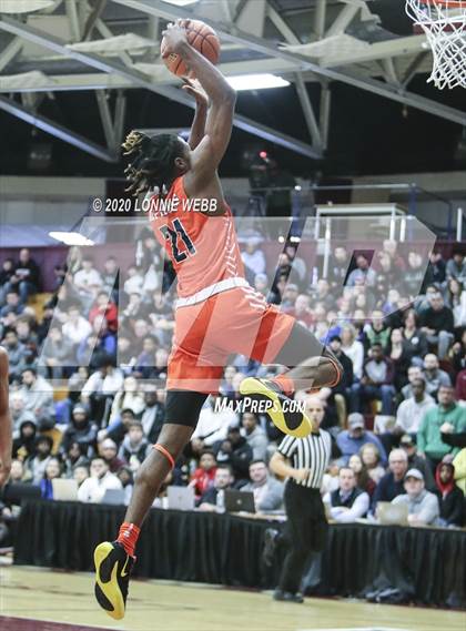 Thumbnail 3 in Whitney Young vs. Mount Vernon (Spalding Hoophall Classic) photogallery.