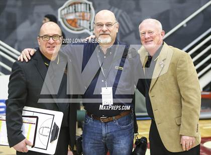 Thumbnail 3 in Whitney Young vs. Mount Vernon (Spalding Hoophall Classic) photogallery.