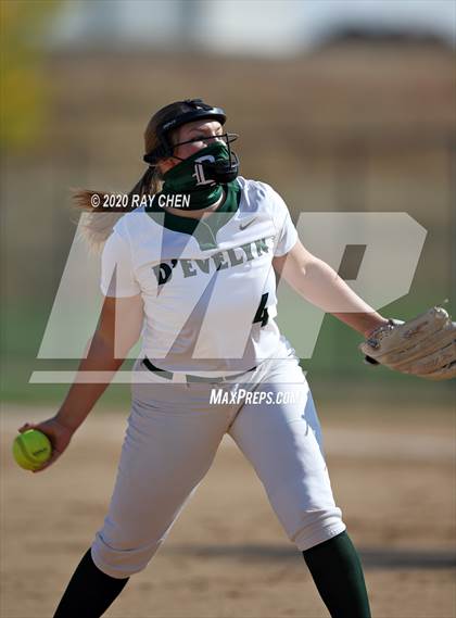 Thumbnail 2 in D'Evelyn vs. Holy Family (CHSAA 4A Semifinal) photogallery.
