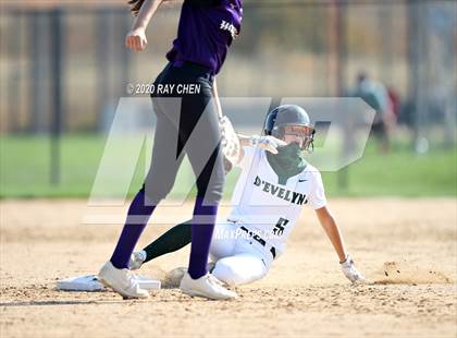 Thumbnail 3 in D'Evelyn vs. Holy Family (CHSAA 4A Semifinal) photogallery.