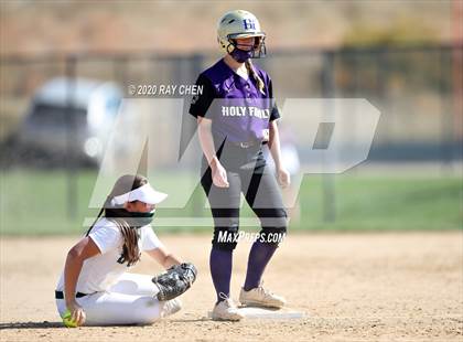 Thumbnail 2 in D'Evelyn vs. Holy Family (CHSAA 4A Semifinal) photogallery.