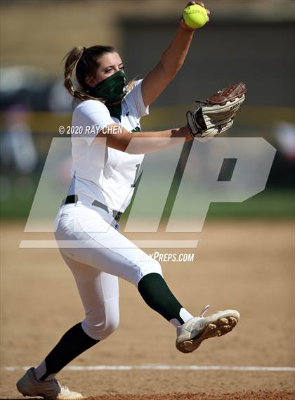 Thumbnail 3 in D'Evelyn vs. Holy Family (CHSAA 4A Semifinal) photogallery.