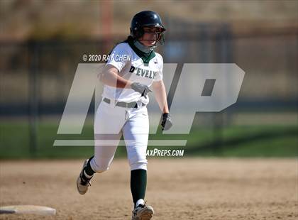 Thumbnail 2 in D'Evelyn vs. Holy Family (CHSAA 4A Semifinal) photogallery.