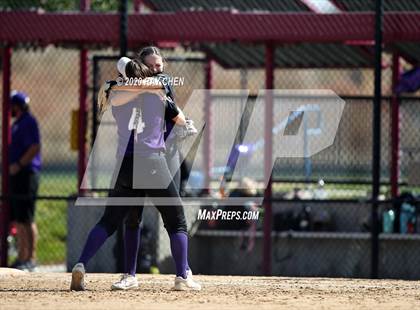 Thumbnail 2 in D'Evelyn vs. Holy Family (CHSAA 4A Semifinal) photogallery.