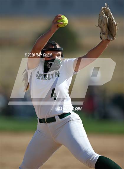 Thumbnail 3 in D'Evelyn vs. Holy Family (CHSAA 4A Semifinal) photogallery.