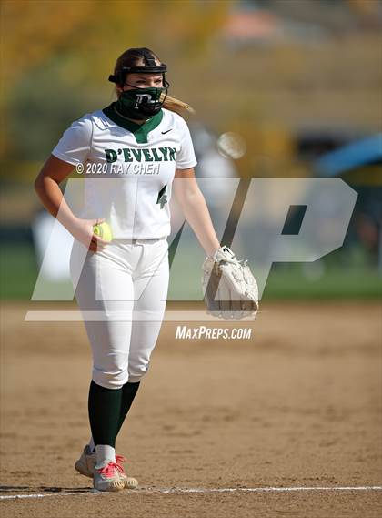 Thumbnail 2 in D'Evelyn vs. Holy Family (CHSAA 4A Semifinal) photogallery.