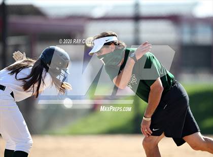 Thumbnail 3 in D'Evelyn vs. Holy Family (CHSAA 4A Semifinal) photogallery.