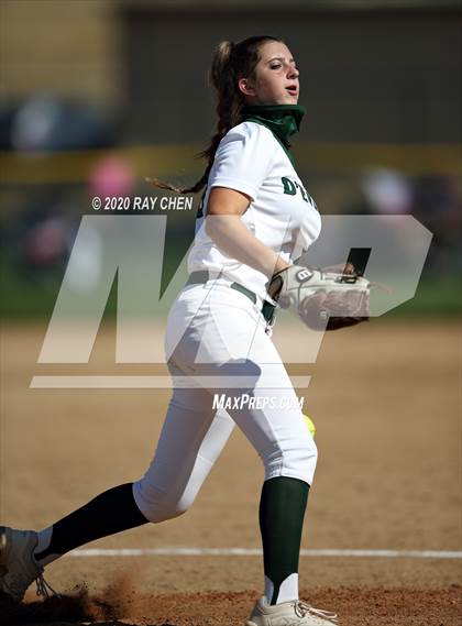 Thumbnail 1 in D'Evelyn vs. Holy Family (CHSAA 4A Semifinal) photogallery.