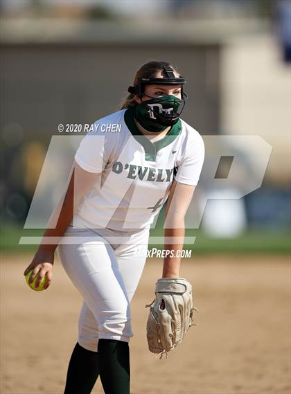 Thumbnail 3 in D'Evelyn vs. Holy Family (CHSAA 4A Semifinal) photogallery.