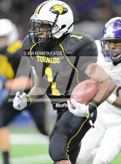 Thumbnail 1 in Logansport vs. Haynesville (LHSAA Class 1A Final)  photogallery.