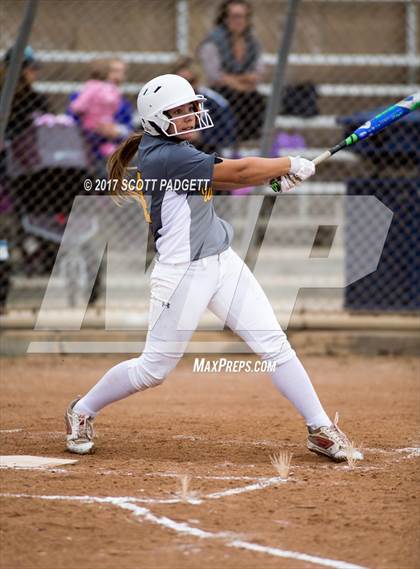 Thumbnail 2 in El Camino vs. San Dieguito Academy photogallery.