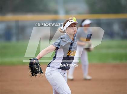 Thumbnail 1 in El Camino vs. San Dieguito Academy photogallery.