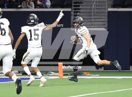 Thumbnail 1 in Iowa Park vs. Pleasant Grove (UIL 4A Division 2 Semifinal) photogallery.