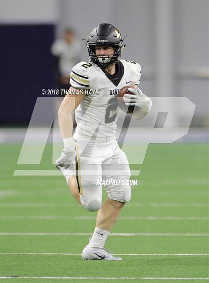 Thumbnail 1 in Iowa Park vs. Pleasant Grove (UIL 4A Division 2 Semifinal) photogallery.