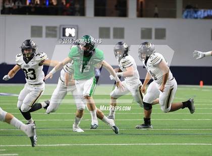 Thumbnail 2 in Iowa Park vs. Pleasant Grove (UIL 4A Division 2 Semifinal) photogallery.