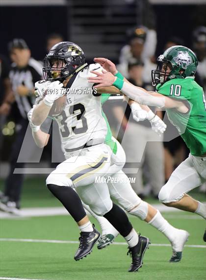 Thumbnail 2 in Iowa Park vs. Pleasant Grove (UIL 4A Division 2 Semifinal) photogallery.