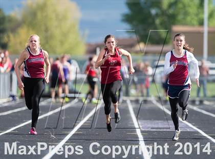 Thumbnail 2 in UHSAA Region 4 Championships photogallery.