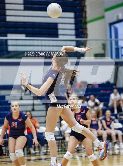 Thumbnail 3 in Mountain Crest @ Ridgeline photogallery.