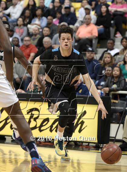 Thumbnail 2 in Chino Hills vs. Bishop Montgomery (CIF SoCal Regional Open Division Final) photogallery.