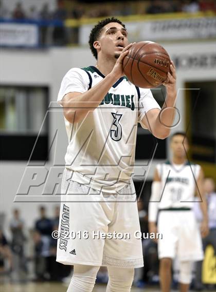 Thumbnail 2 in Chino Hills vs. Bishop Montgomery (CIF SoCal Regional Open Division Final) photogallery.