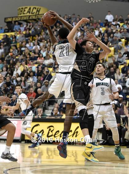 Thumbnail 3 in Chino Hills vs. Bishop Montgomery (CIF SoCal Regional Open Division Final) photogallery.