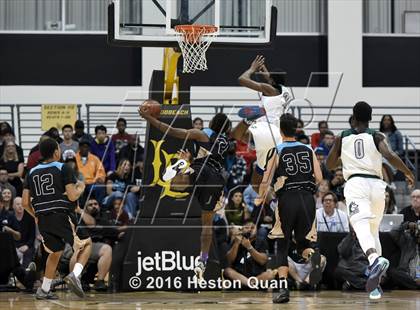 Thumbnail 3 in Chino Hills vs. Bishop Montgomery (CIF SoCal Regional Open Division Final) photogallery.