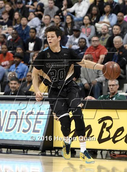 Thumbnail 2 in Chino Hills vs. Bishop Montgomery (CIF SoCal Regional Open Division Final) photogallery.