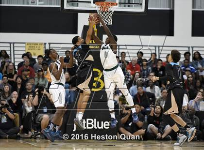 Thumbnail 1 in Chino Hills vs. Bishop Montgomery (CIF SoCal Regional Open Division Final) photogallery.