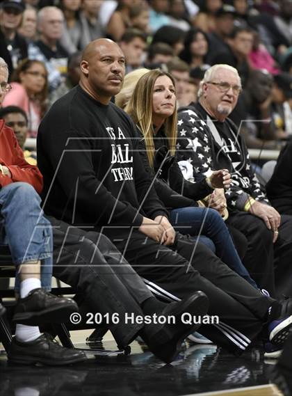 Thumbnail 3 in Chino Hills vs. Bishop Montgomery (CIF SoCal Regional Open Division Final) photogallery.