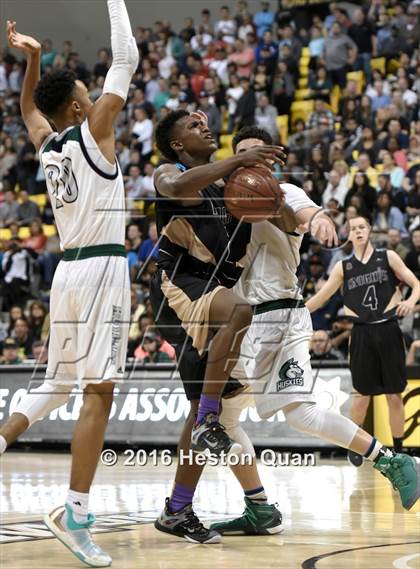 Thumbnail 3 in Chino Hills vs. Bishop Montgomery (CIF SoCal Regional Open Division Final) photogallery.