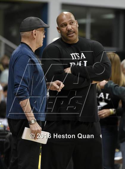 Thumbnail 2 in Chino Hills vs. Bishop Montgomery (CIF SoCal Regional Open Division Final) photogallery.