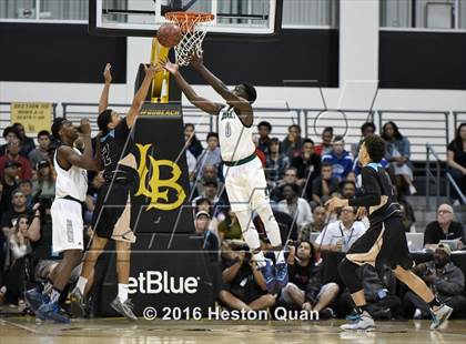 Thumbnail 3 in Chino Hills vs. Bishop Montgomery (CIF SoCal Regional Open Division Final) photogallery.