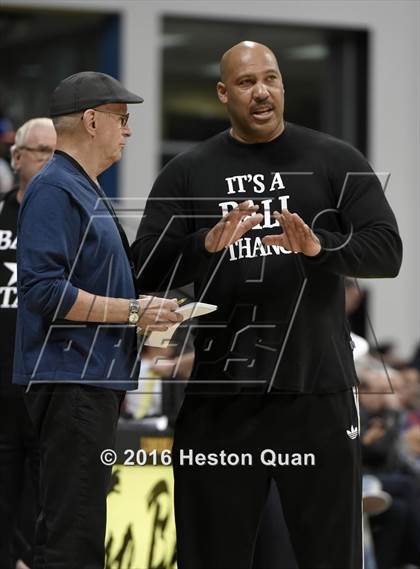 Thumbnail 3 in Chino Hills vs. Bishop Montgomery (CIF SoCal Regional Open Division Final) photogallery.