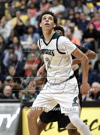 Thumbnail 2 in Chino Hills vs. Bishop Montgomery (CIF SoCal Regional Open Division Final) photogallery.