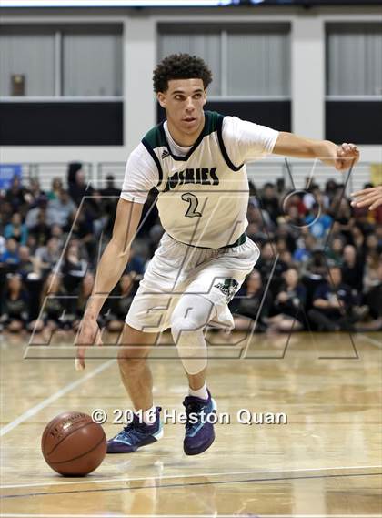 Thumbnail 2 in Chino Hills vs. Bishop Montgomery (CIF SoCal Regional Open Division Final) photogallery.