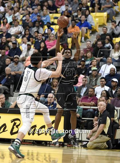 Thumbnail 3 in Chino Hills vs. Bishop Montgomery (CIF SoCal Regional Open Division Final) photogallery.