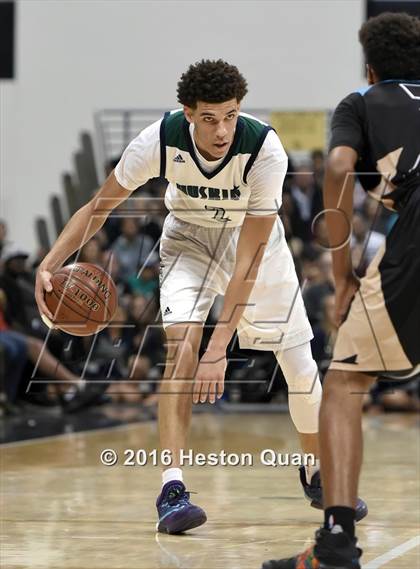 Thumbnail 1 in Chino Hills vs. Bishop Montgomery (CIF SoCal Regional Open Division Final) photogallery.