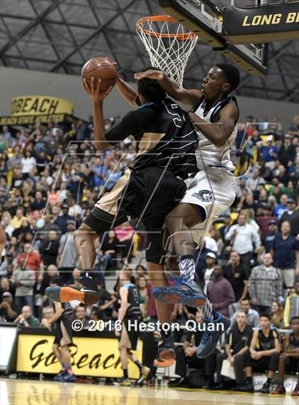 Thumbnail 3 in Chino Hills vs. Bishop Montgomery (CIF SoCal Regional Open Division Final) photogallery.