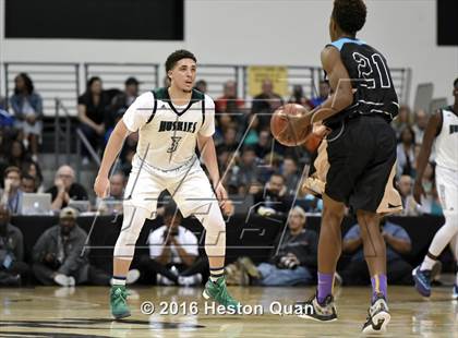 Thumbnail 3 in Chino Hills vs. Bishop Montgomery (CIF SoCal Regional Open Division Final) photogallery.