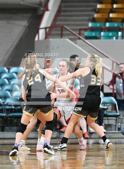 Thumbnail 2 in Canon City vs. Durango (CHSAA 5A Great 8) photogallery.