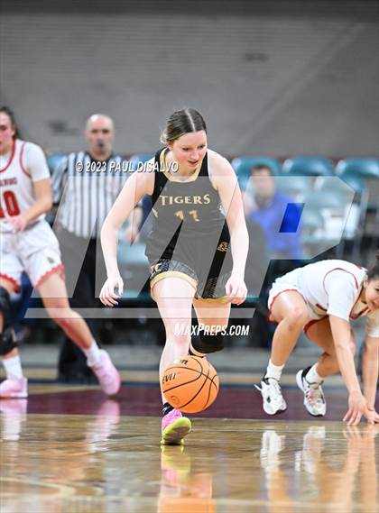 Thumbnail 3 in Canon City vs. Durango (CHSAA 5A Great 8) photogallery.